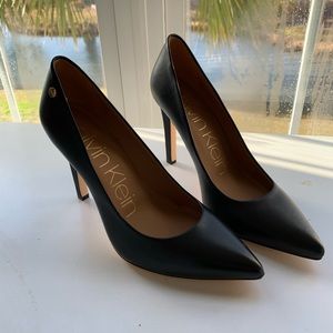 Calvin Klein Brady Leather Pumps